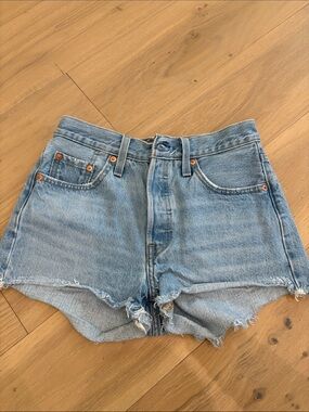 Levi’s 501 Classic High-Waist Light Blue Denim Shorts